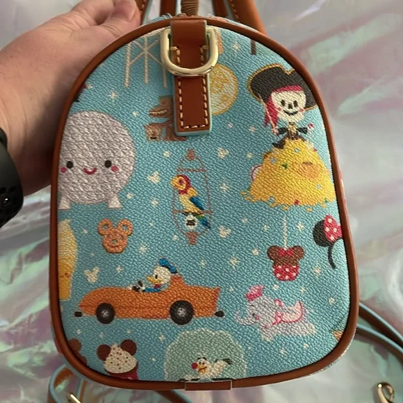 Dooney&Bourke Disney satchel - Picture 4 of 11